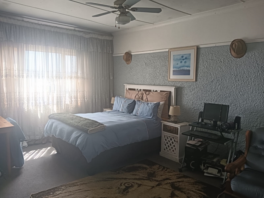 2 Bedroom Property for Sale in Quigney Eastern Cape